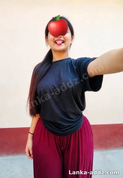 With face Playing hot show 🍒😋😘, Companionship in Ampara, Sri Lanka