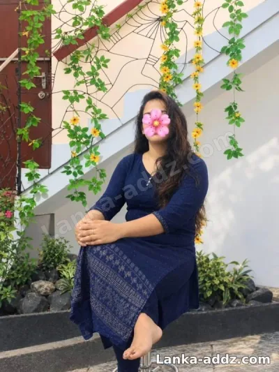 ⭕Hi sir අලුත් කෙල්ලෙක් මම 🔸 Young Girl in mount livinia , Dehiwala Rathmalana ,, Companionship in Dehiwala, Sri Lanka