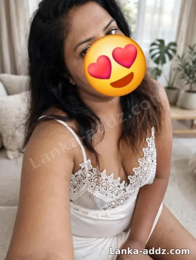 With Face CAM SHOW 🍃🅒🅐🅜 👸😘 දඟකාර විසේකාර online සැපක් ගන්න ද බැලුවේ අද විශේෂයි ඔ, Companionship in Sri Lanka