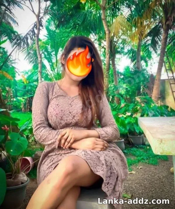 LIVE CAM SHOW WITH TAMIL GIRL👠, Companionship in Sri Lanka