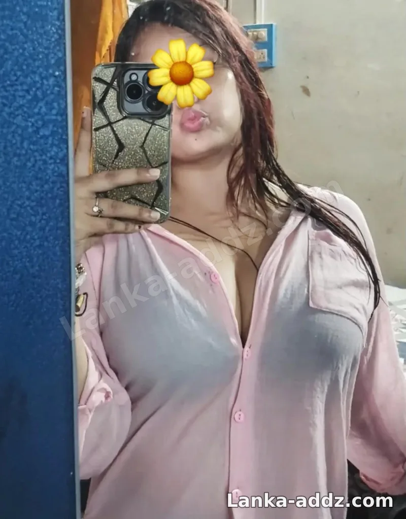 Hot cam show With face 🍒💗, Companionship in Ampara, Sri Lanka