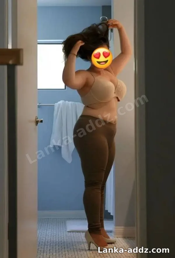 Hikkaduwa හික්කඩුව Beautiful Young Girl Full Service 100% ඇත්තම ෆොටෝ එක දාල තියෙ, Companionship in Hikkaduwa, Sri Lanka