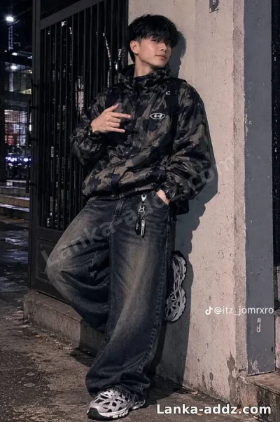 Age 20 boy for Aunty Girls and Women 🍆💦😈, Companionship in Kuliyapitiya, Sri Lanka