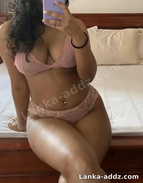 🥰single & lesbian live with face cam show 🥰, Companionship in Sri Lanka