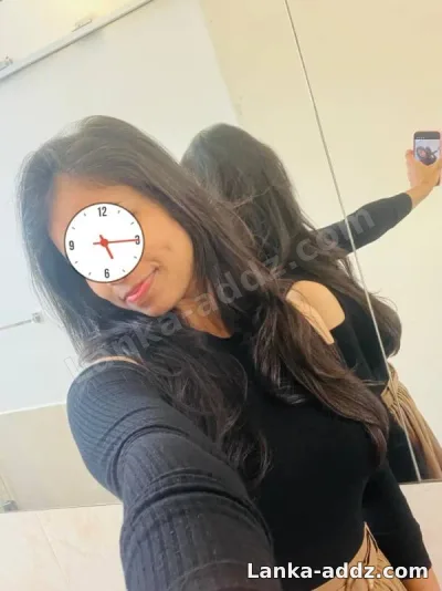 Tamil white girl, Companionship in Sri Lanka