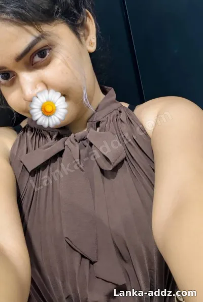 Hot and sexy live cam show, Companionship in Nugegoda, Sri Lanka