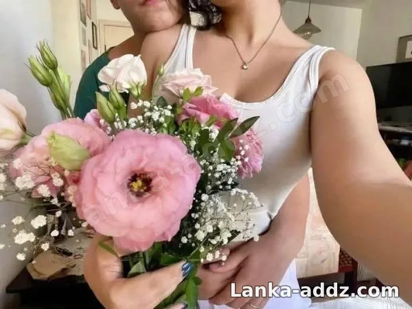 Virgin boy කෙනෙන්ට experience එකක් girl කෙනෙක් අවශ්යයි 🥵, Companionship in Balummahara, Sri Lanka