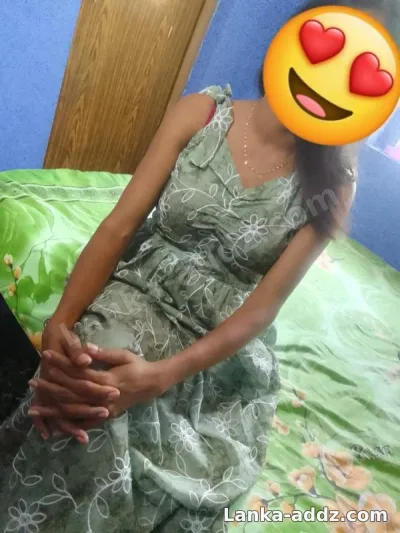 🤩THARU 😍5,000/= දියත බත්තරමුල්ල රාජගිරිය 🥰, Companionship in Thalawathugoda, Sri Lanka