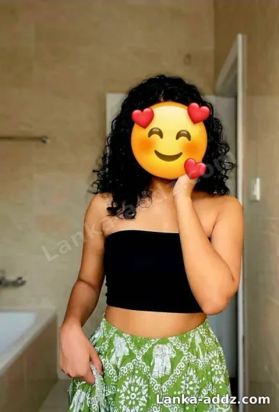 Hot girl at Kiribathgoda කිරිබත්ගොඩ, Companionship in Kiribathgoda, Sri Lanka