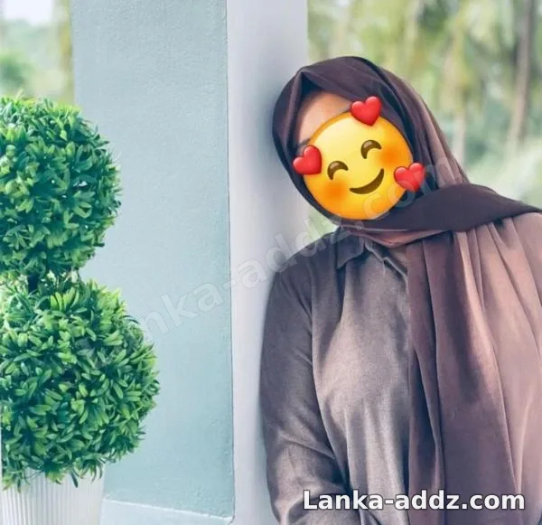 Muslim Girl Live Cam Show, Companionship in Sri Lanka
