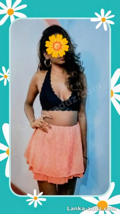 HELLO-Darling🎀Eyes on me⬆️Read the Notes⬇️Let's try ON🥰In the moment LIVE show g, Companionship in Colombo, Sri Lanka