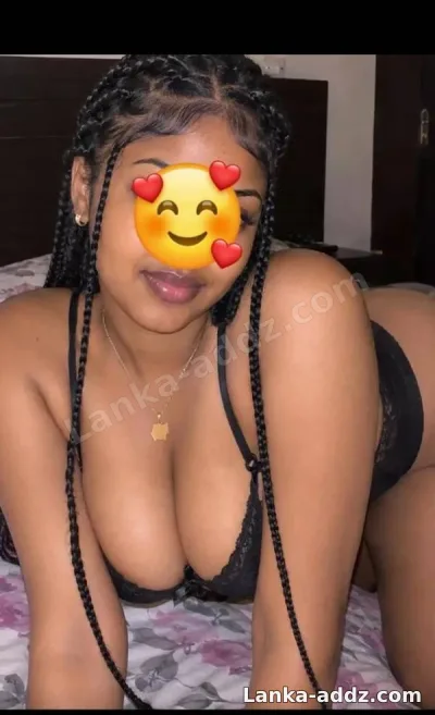 Am Vicky 26 yrs Africa girl am doing blowjob's rimjob sex massage cum mouth etc, Companionship in Colombo, Sri Lanka