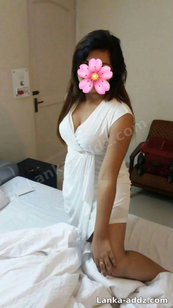 🦋🩷New Girl Full Service tamil girl 6000 with room Ingiriya hanwella padukka meep, Companionship in Ingiriya, Sri Lanka