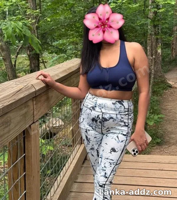 BEAUTIFUL AND GIRLFRIEND EXPERIENCE 22 YEARS, Companionship in Kandana, Sri Lanka