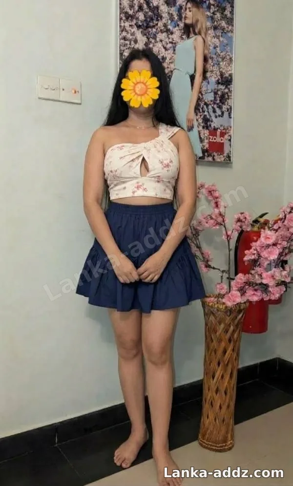 🛑 Lovely Young Girl in WELLAWATTHA, DEHIWALA 💯Real photo📍வெள்ளவத்த, தெஹிவளை My P, Companionship in Dehiwala, Sri Lanka