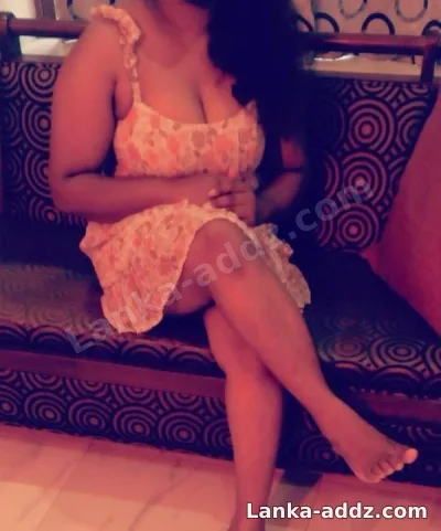 5500/- Full Service තුරුල් වෙලා ආදරෙන් අපි දෙන්නා sex කරමු ,, Companionship in Bandaragama, Sri Lanka